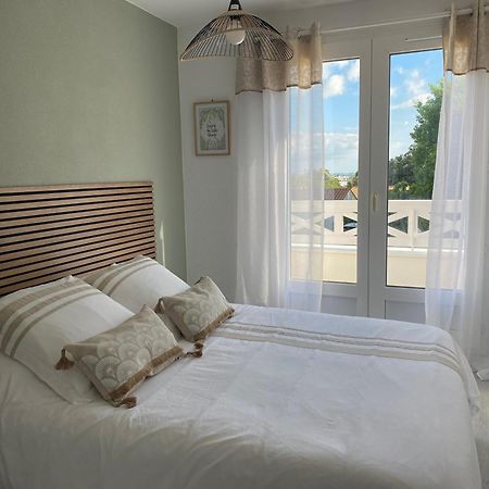 Villa Les Hauts De St Palais แซ็งต์-ปาเลส์-ซูร์-แมร์ ภายนอก รูปภาพ