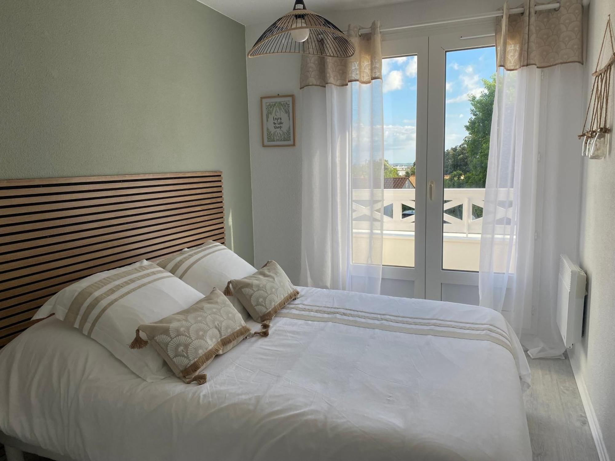 Villa Les Hauts De St Palais แซ็งต์-ปาเลส์-ซูร์-แมร์ ภายนอก รูปภาพ